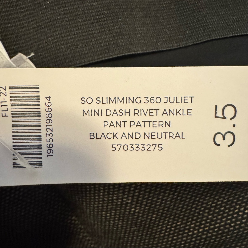 Chico's So Slimming 360 Juliet Mini Dash Rivet Ankle Pants NWT - Picture 8 of 11